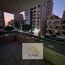 شقة للايجار بامتداد الطيران بشارع عبدالله العربي الرئيسي الحي السابع بمدينة نصر