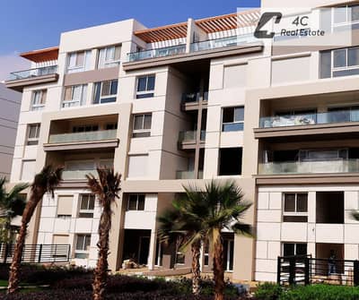 Penthouse villa + corner roof for sale 145m at the lowest price in the market 2 bedrooms in Hyde Park Compound Fifth Settlement New Cairo