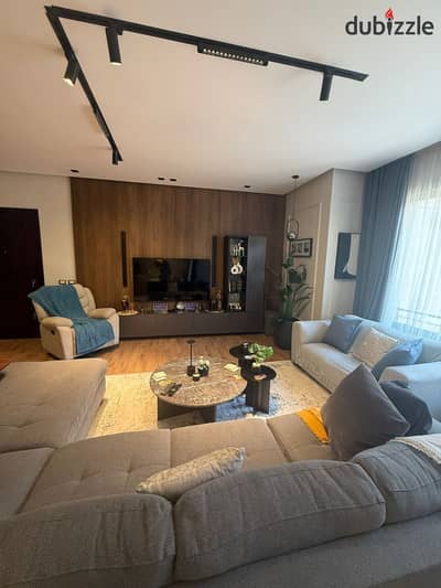 Unique opportunity for an ultra-super-luxury finished apartment for sale in Village Gate