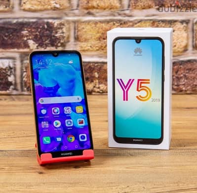 هواوي   Y5.  معاه الكرتونه و الشاحن الاصلي