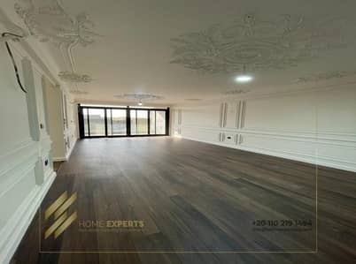 Ultra super lux apartment with kitchen for rent in Azad