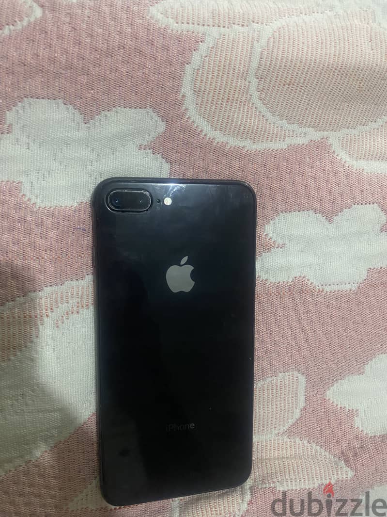 Apple - iPhone 8 Plus 3