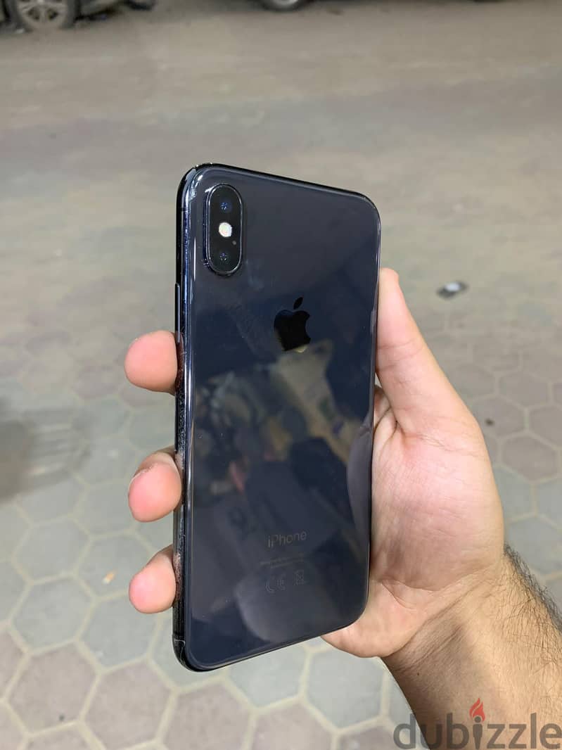 Apple - iPhone X 4
