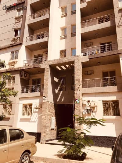 Apartment of 115 sqm for sale in Compound Sakan Misr, Al-Andalus area, Fifth Settlement, New Cairo, on the American University axis, and minutes to 90 South and two minutes to the New Ain Sokhna Road, and minutes to Gamal Abdel Nasser Axis and Mohamed Naguib, and Hyde Park Compound and Mivida Compound and Lamora Compound