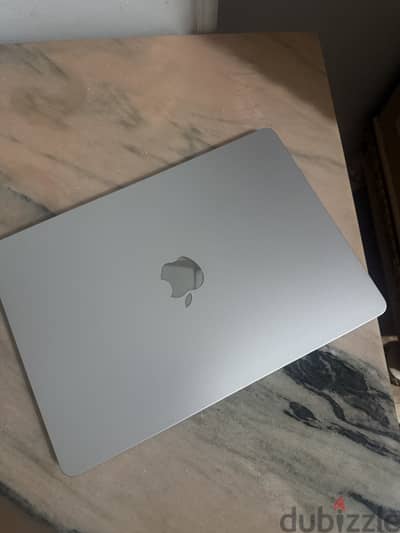 MacBook air M2