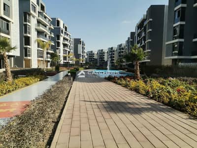 Ready for immediate delivery apartment! 40% discount! Pyramids VIEW. Ready to move in. Prime location with a very distinctive view in Sun Capital