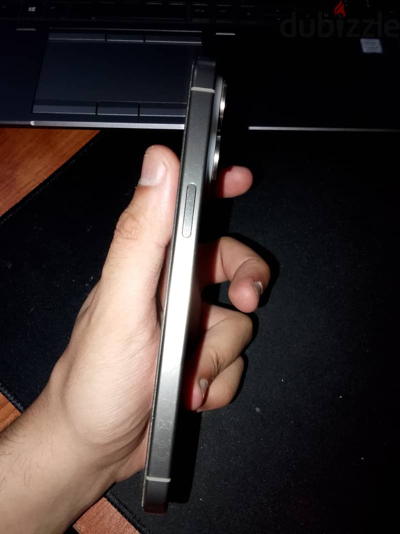 Apple - iPhone 15 Pro Max 4