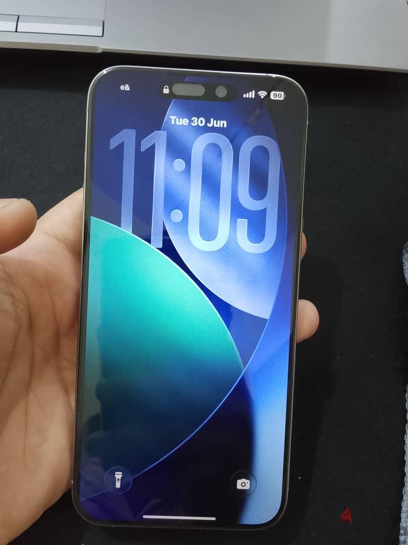 Apple - iPhone 15 Pro Max 8
