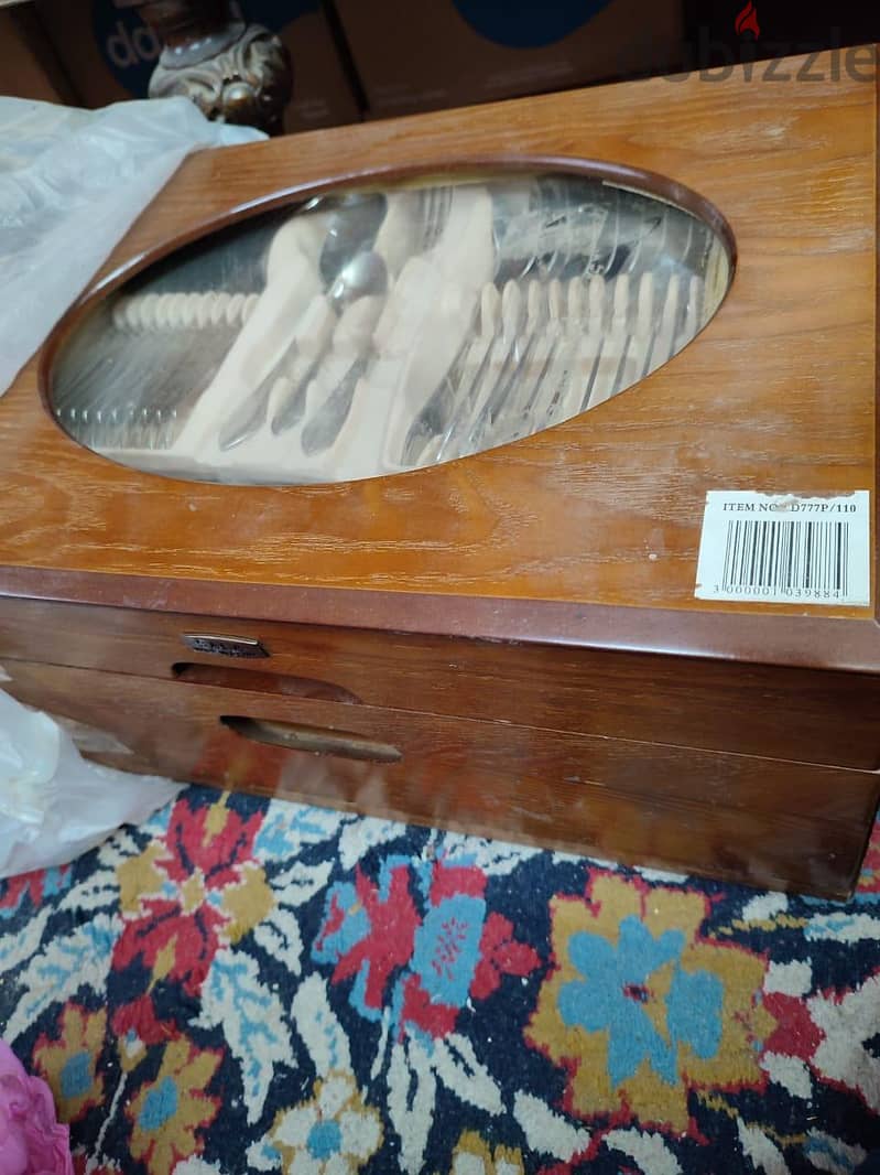 Brand new Solingen cutlery set 1