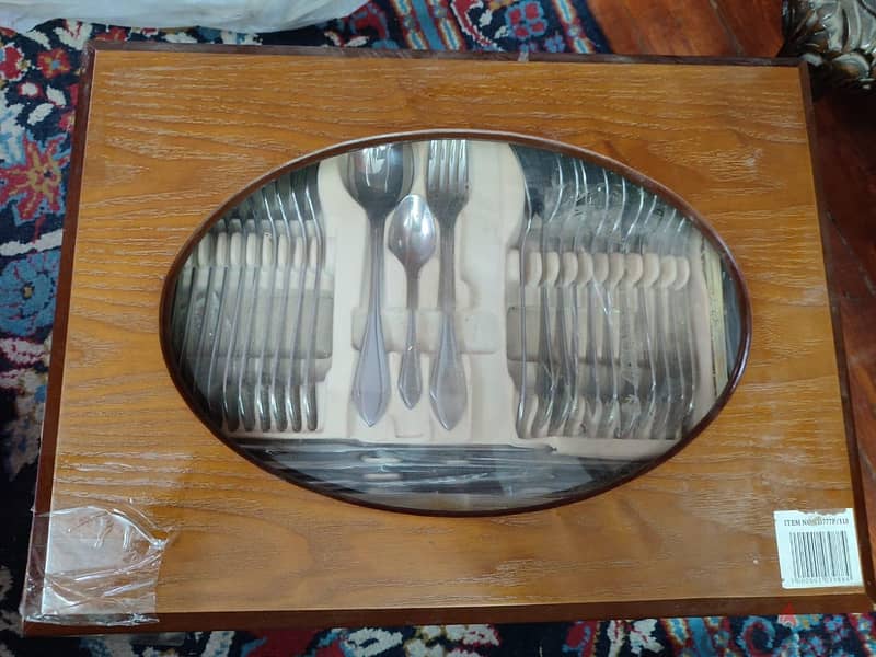 Brand new Solingen cutlery set 3