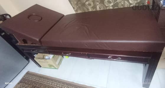 سرير مساج وعلاج طبيعي/شيزلونج طبي
