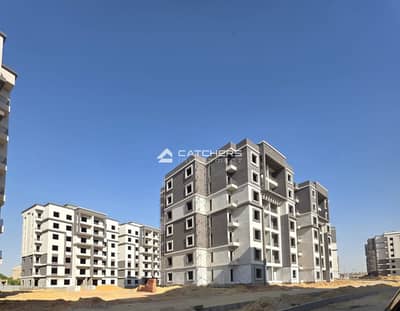 Apartment with a private garden available for viewing in the heart of El Shorouk City—directly on Suez Road, facing Madinaty and the Open Air Mall.