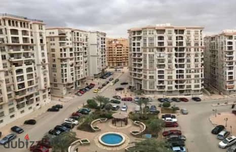 شقة للبيع في كمبوند البارون سيتي  – دائري المعادي – بسعر مميز - اتجاه بحري