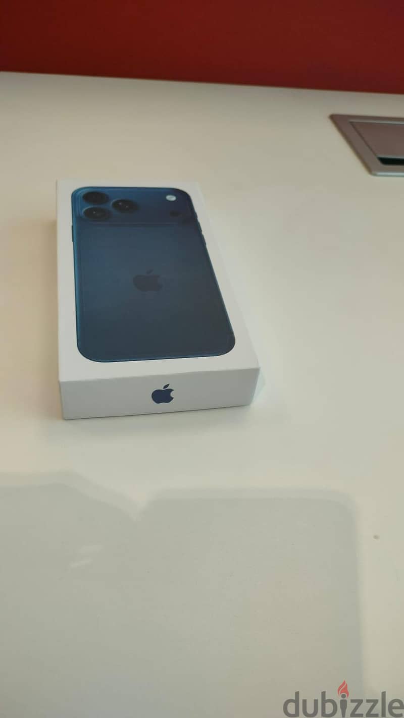 Apple - iPhone 17 Pro Max 7