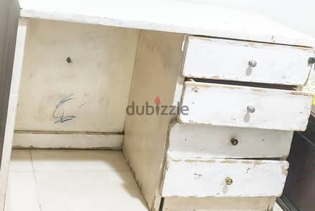 مكتب خشبي للبيع بسعر رخيص جدا