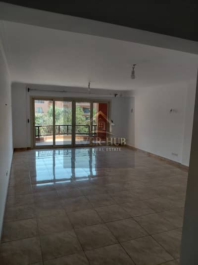 شقة للإيجار كمبوند  جرين 3 الشيخ زايد | 205م | 3 غرف | دور ثاني | بسعر مميز مطبخ  خلف كابيتال بيزنس بارك