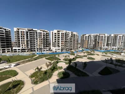 عيش الرفاهية في أبراج زد شقة للإيجار 184م (3 غرف + غرفة عاملة) بالمطبخ والتكييفات