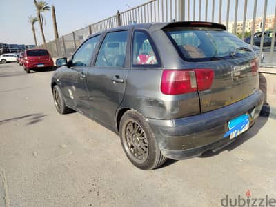 سيات إبيزا 2002