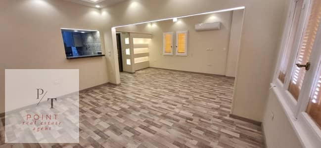 Apartment for rent in Sarayat Al-Maadi, 3 rooms and 3 bathrooms.