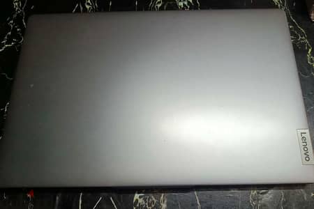 Lenovo IdeaPad Slim 3 Ryzen 5 7520U | RAM 16GB | SSD 512GB