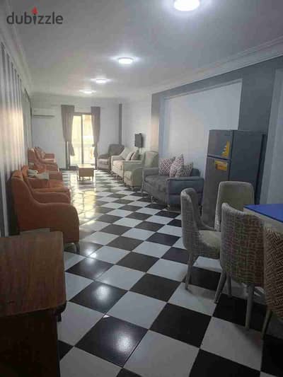 شقه مفروشه ب6اكتوبرةمكيفه بالكامل