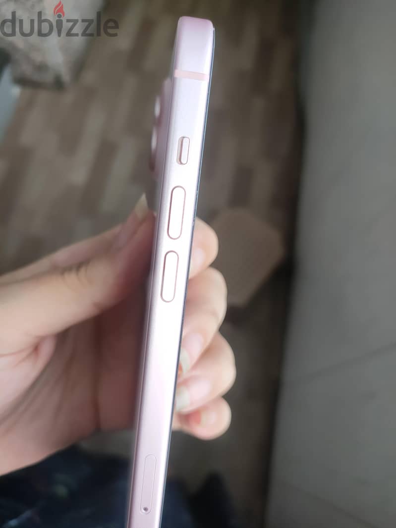 Apple - iPhone 15 plus 3