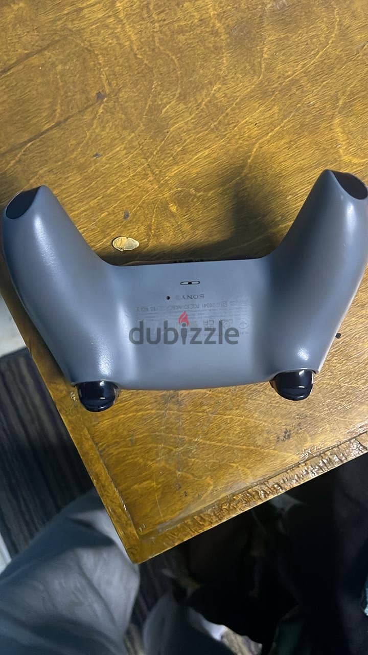PS5 controller 2