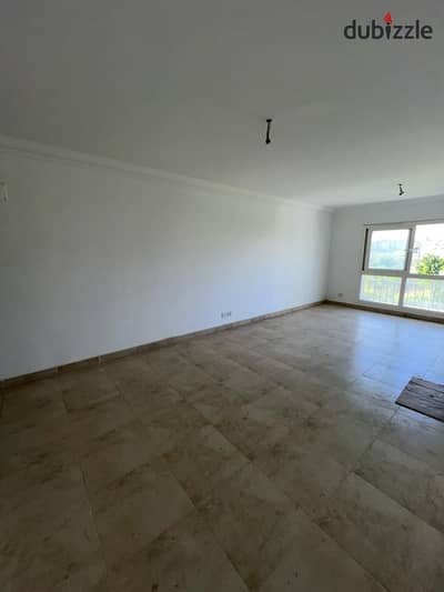 Apartment for sale in Madinaty 140 meters 3 rooms 2 bathrooms park view and Geri the Sil area B12 fourth floor first residence
