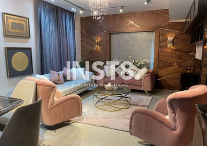 Apartment with Hotel-Style Finishing in Hyde Park