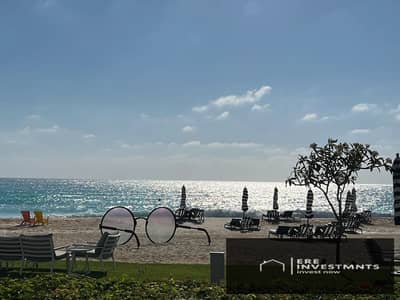 شاليه لقطة للبيع بموقع متميز جدا و فيو مفتوح علي حمام سباحة في مراسي اعمار الساحل الشمالي