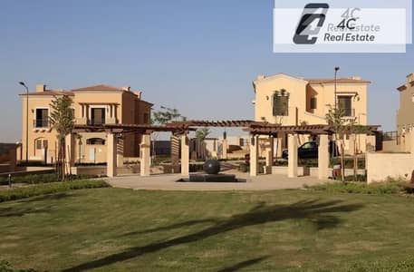 باقل من سعر الماركت تاون هاوس كورنر ريسيل فوري City Gate التجمع الخامس very prime location بمقدم و تكمله اقساط بدون اي فوايد-جاهز للمعاينه