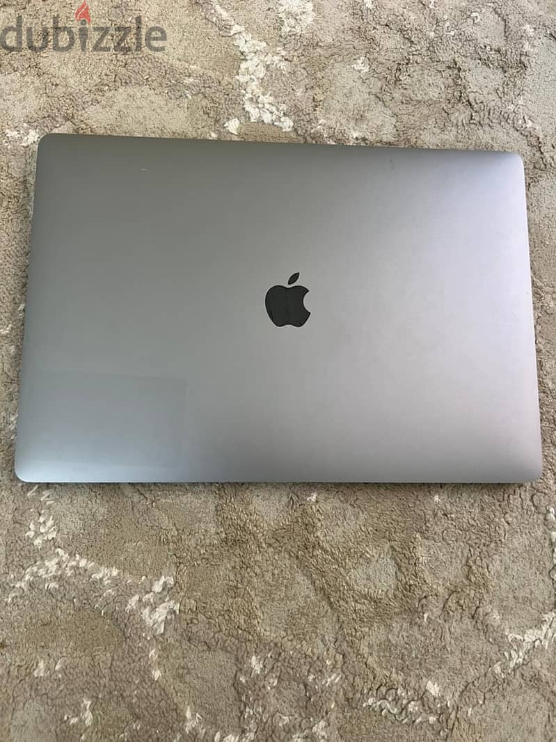 MacBook  pro 3