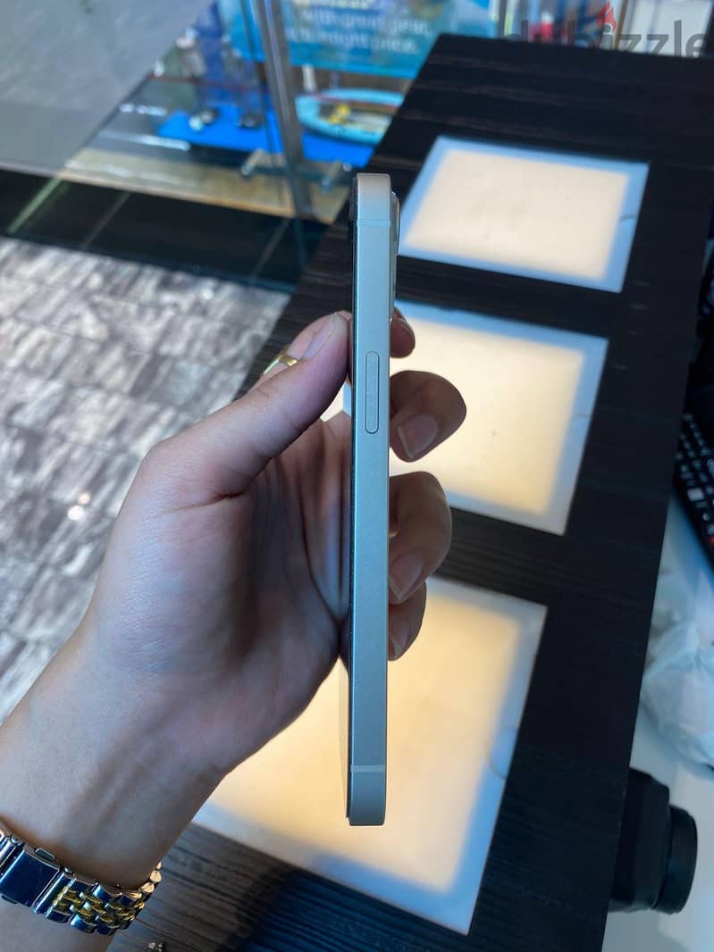Apple - iPhone 12 3