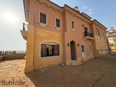 FOR SALE VILLA QUATTRO AT CITY GATE NEW CAIRO