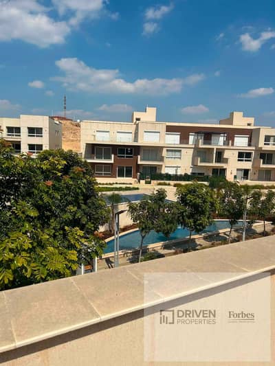 اقل سعر تاون هاوس 4 غرف للبيع في كمبوند سولايا Soleya Compound بجوار نيوجيزه 6 اكتوبر الجيزه