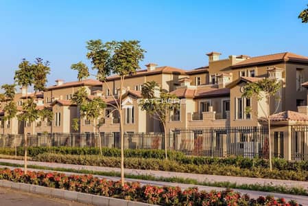 At a special price, own a ready-to-move, fully finished Classic Style villa with a north-facing orientation in La Vista City Compound, New Administrat