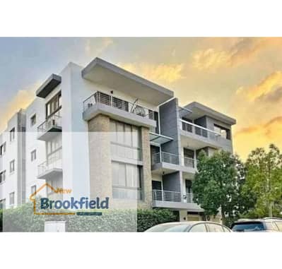 شقه للايجار ارضى بحديقة مفروشه بالكامل فى كمبوند تاج سيتى مرحلة تاج سلطان التجمع الاول Ground Floor Apartment for Rent in Taj Sultan