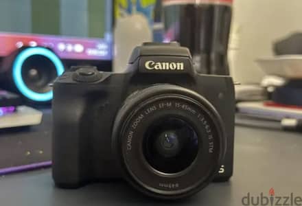 : كاميرا Canon EOS بحالة ممتازة – 25,000 جنيه