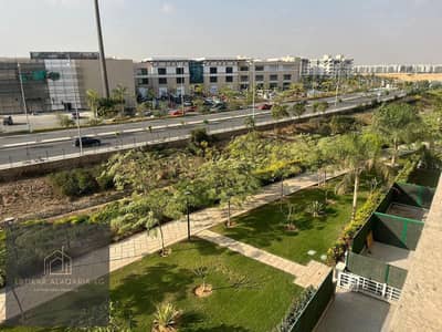 للبيع بسعر لا يتكرر  فيو لا يتكرر  مباشرة على مجرى السيل  ١٦٠م بسعر ١٤٠م  ٣ غرف ٣ حمام  غرفة ماستر بحمام ودريسنج  طلعت مصطفى  تنازل فورى بالشركة  الشقة كاشفة فيو مجرى السيل بالكامل  ومول all season park  مطلوب ٩ مليون Mx315