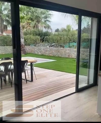 A villa for the price of an apartment with a 10-year installment plan in Mostakbal City!