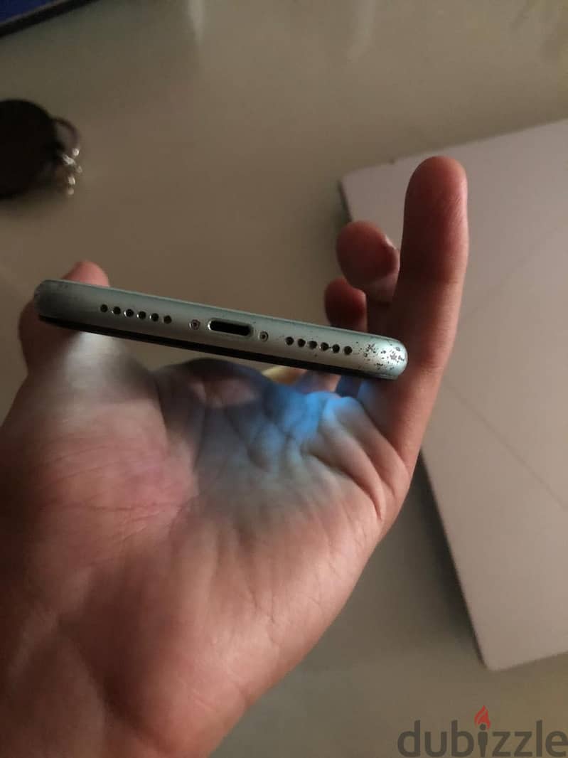 Apple - iPhone 11 4