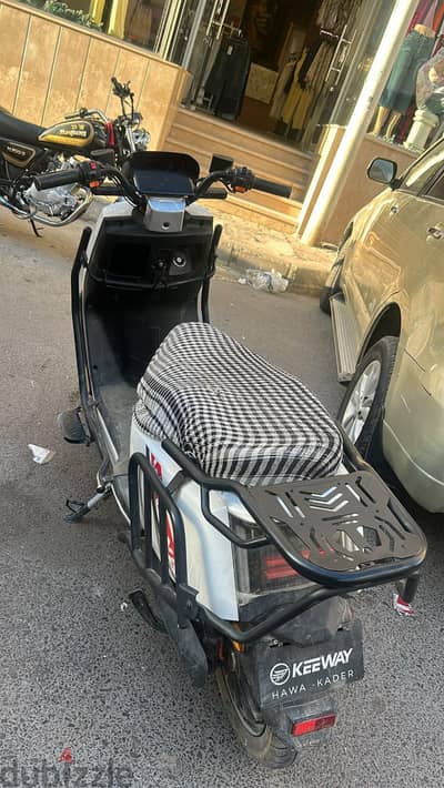 2000 وات لثيم  Volt way نوعو  ماشي ٨٠٠٠ كيلو  استعمال خفيف   السعر ٣٠