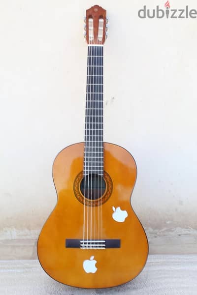 جيتار Yamaha C40 Classic  بحالة ممتازة