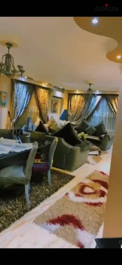 شقه استلام فورى تشطيب الترا سوبر لوكس بسعر مميزا جدا خاص للجديه حي الواحه مدينة نصر . مساحه 165م 3 غرف نوم 2حمام السعر قابل للتفاوض كتير وقت الجدية