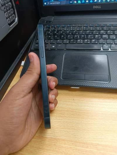 آبل - آيفون 14 بلس