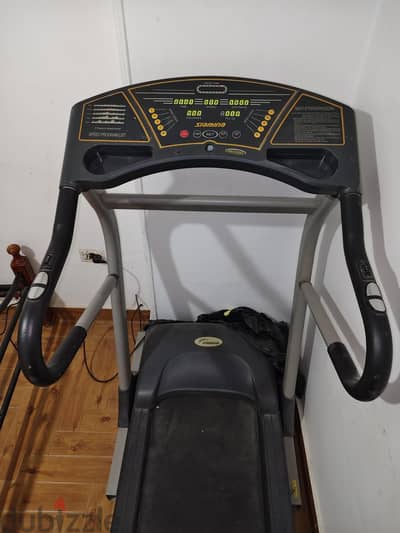 مشاية كهرباء stamina 120 kg او اكثر حالة جيده جدا بارض الجولف