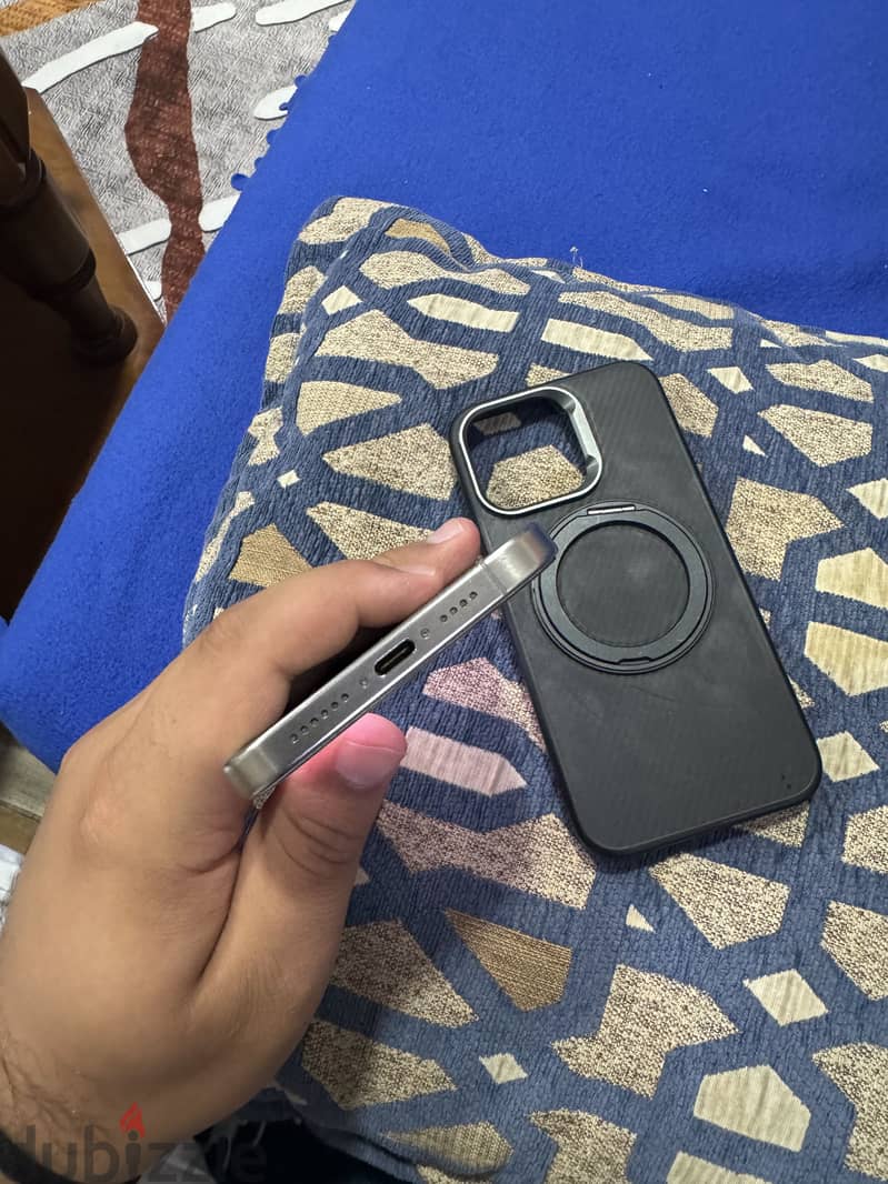Apple - iPhone 15 Pro Max 2