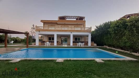 For Rent: A Palace of the Ministers, Marina 5