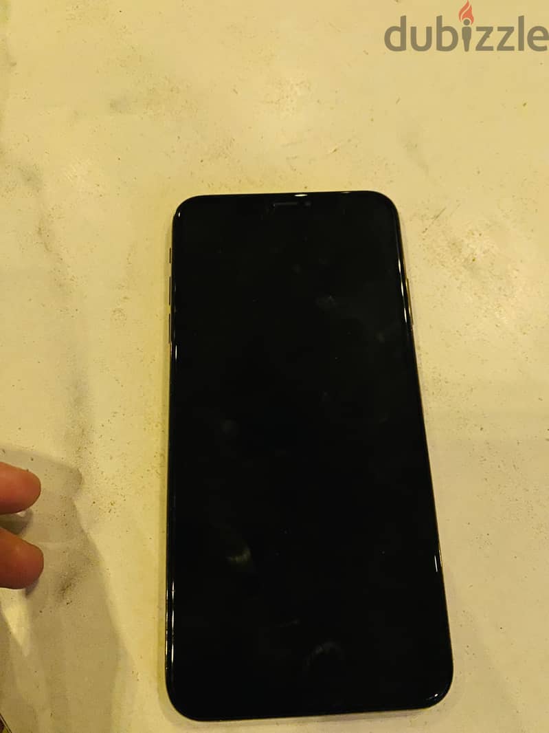 Apple - iPhone XS Max 1