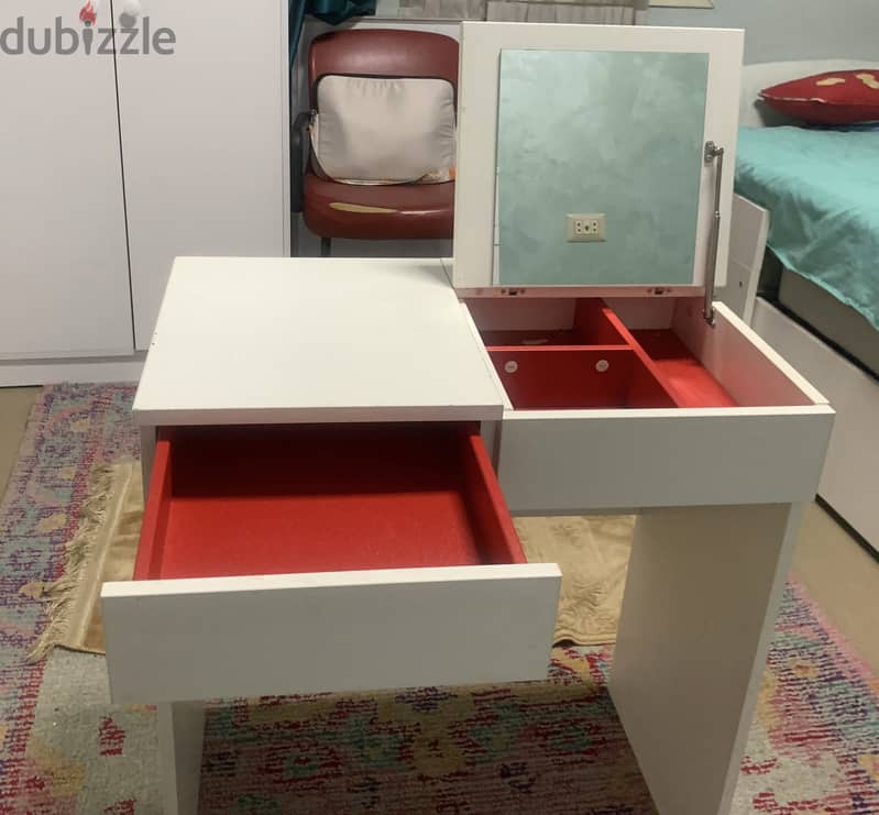 IKEA BRIMNES dressing table 2